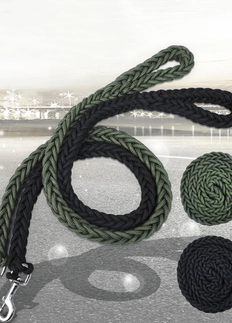 Dog leash for effective training and comfortable walking strong and durable braid suitable for large dogs dog training leash