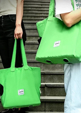 Ventured Pet Carrier: Lightweight, Breathable & Stylish for Cats & Dogs on the Go!